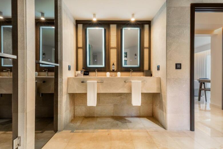 Hotel Grand Palladium Select B�varo