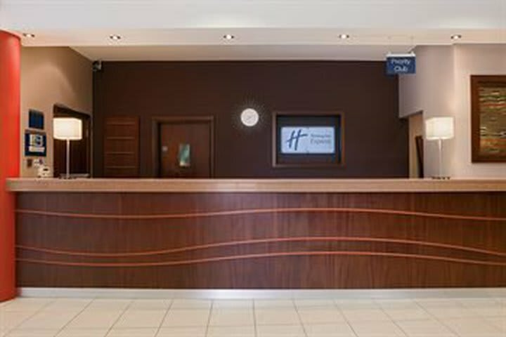 Hotel Express By Holiday Inn Dublin Airport