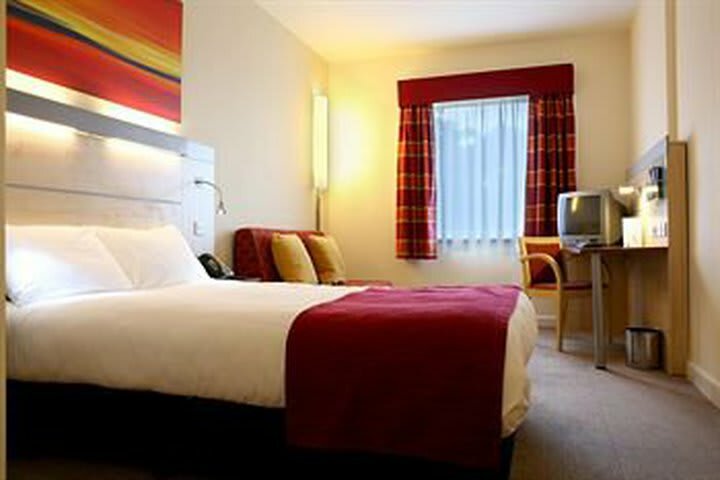 Hotel Express By Holiday Inn Dublin Airport