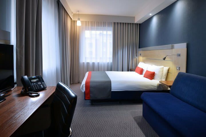 Hotel Express By Holiday Inn Dublin Airport