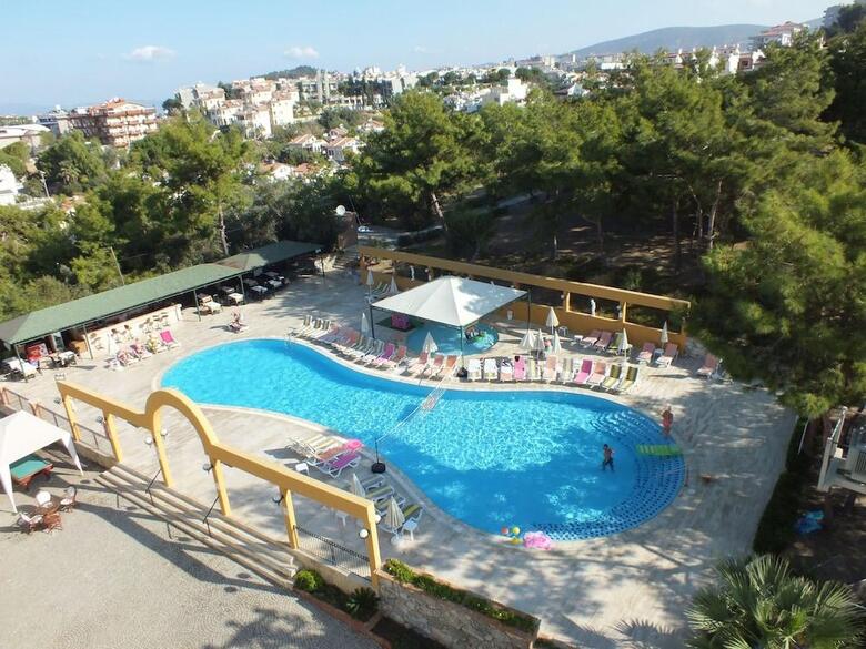 Tuntas Apart Hotel Kusadasi