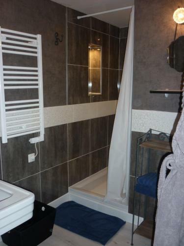 Hostal Residence Beausejour