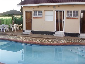 Bed & Breakfast Mosi-o-tunya Executive Lodge