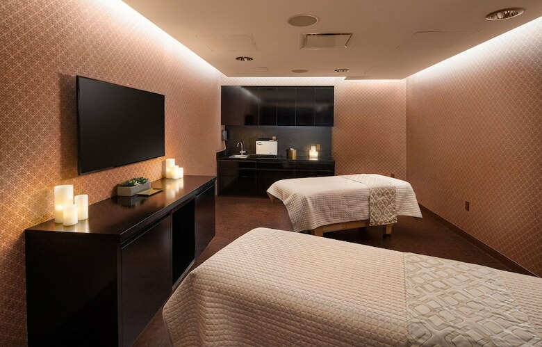 Virgin Hotels Las Vegas, Curio Collection By Hilton