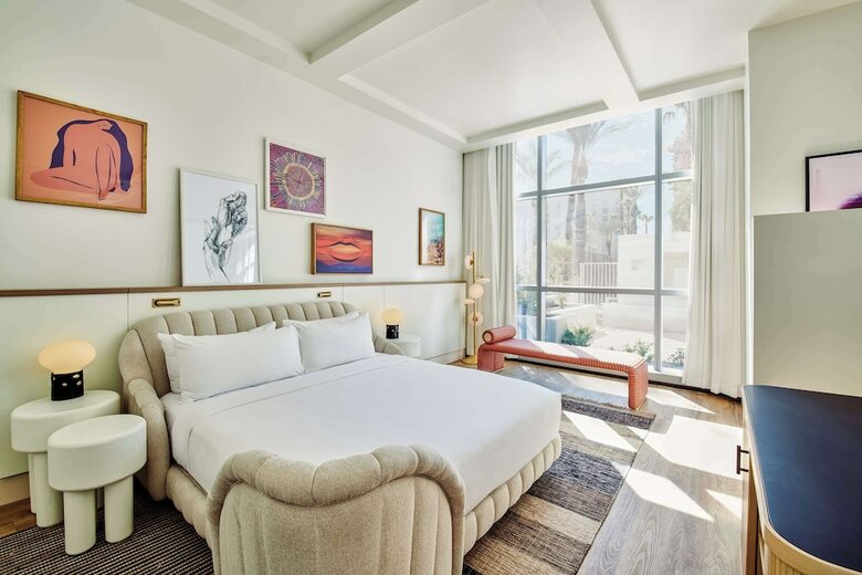 Virgin Hotels Las Vegas, Curio Collection By Hilton