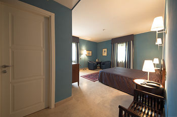 Grand Hotel Tenuta Lupo'