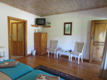 Bed & Breakfast Mentors Country Estate