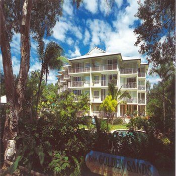 Hotel Golden Sands Beachfront Resort