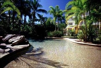 Hotel Golden Sands Beachfront Resort