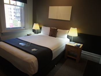 Vulcan Hotel