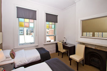 Vulcan Hotel