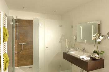Mosel Hotel H�hn