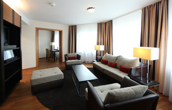 Lindner Hotel & Residence Main Plaza
