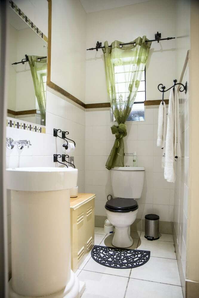 Hostal Ons Dorpshuis Guesthouse