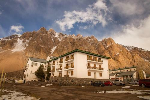 Ayelen Hotel De Montana