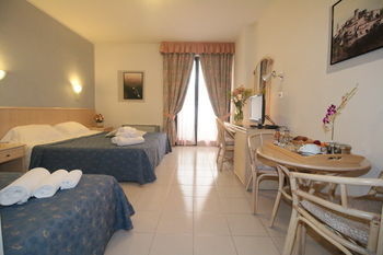 Hotel River Park
