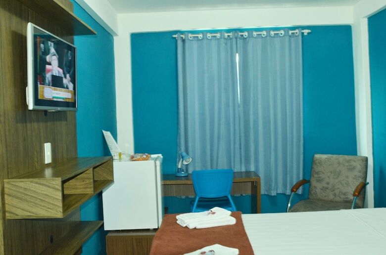 Bonjour Hotel