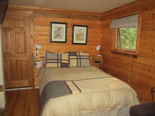Lodge Across The Creek Cabins
