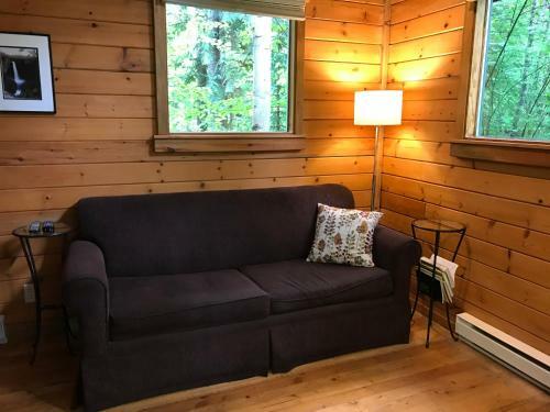 Lodge Across The Creek Cabins
