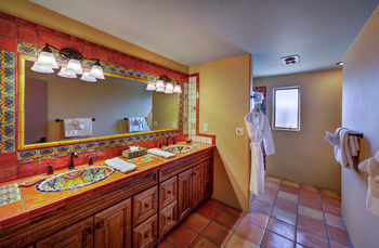 Hotel Hacienda Del Sol Ranch Resort