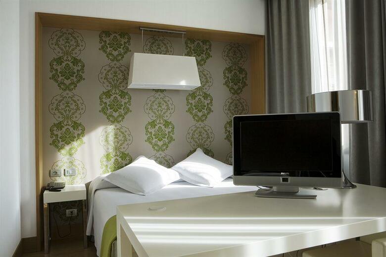 Hotel NH Milano Touring
