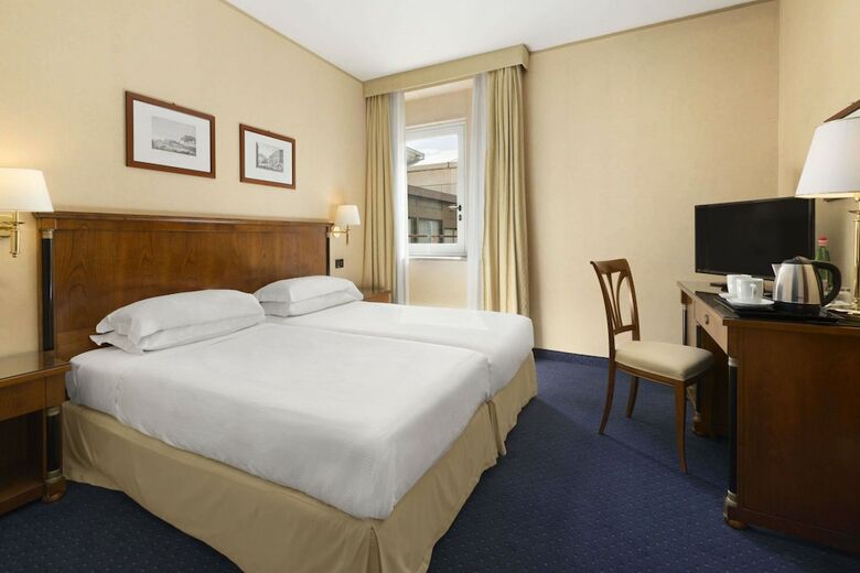 Hotel Ramada Naples