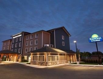 Hotel Days Inn And Suites Lindsay