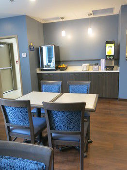 Hotel Days Inn And Suites Lindsay