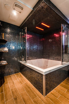 Olux Hotel Motel & Suites