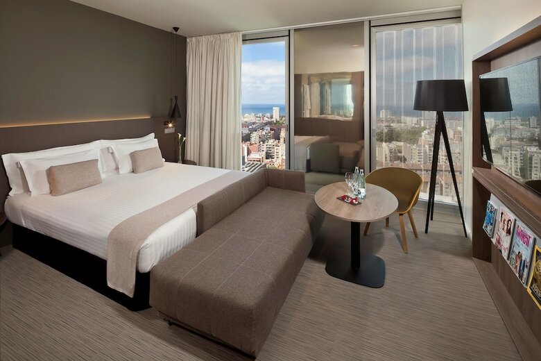 Hotel Meli� Barcelona Sky