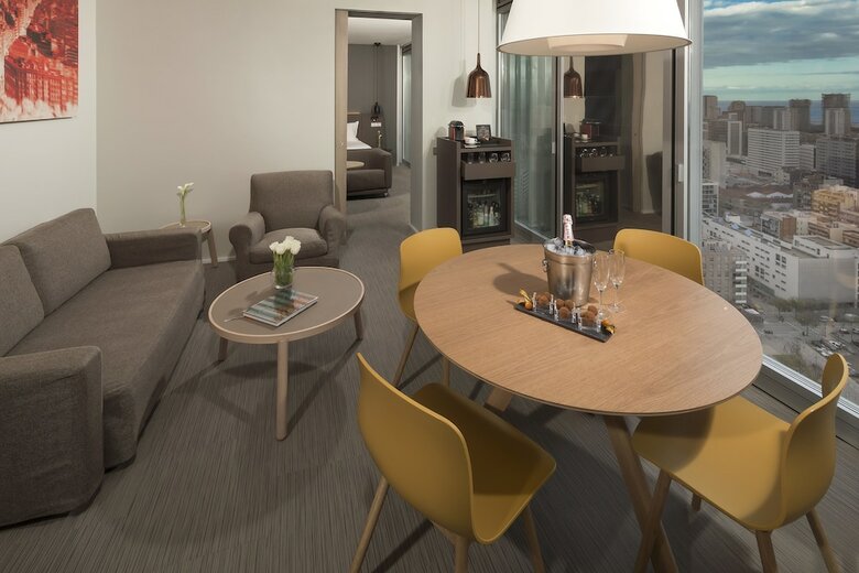 Hotel Meli� Barcelona Sky