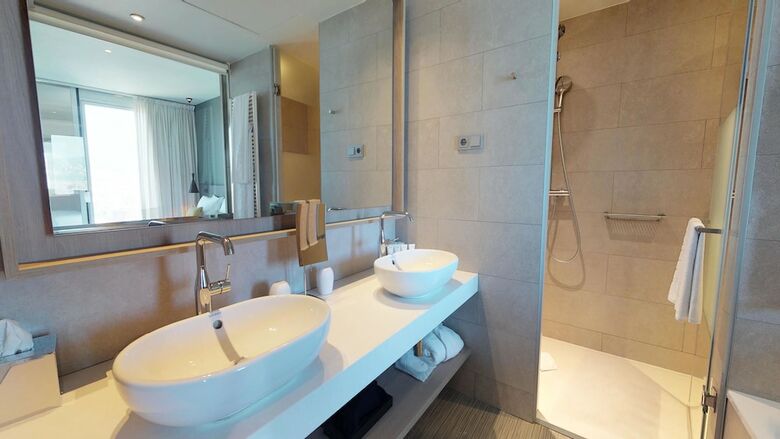 Hotel Meli� Barcelona Sky