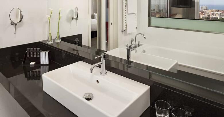 Hotel Meli� Barcelona Sky