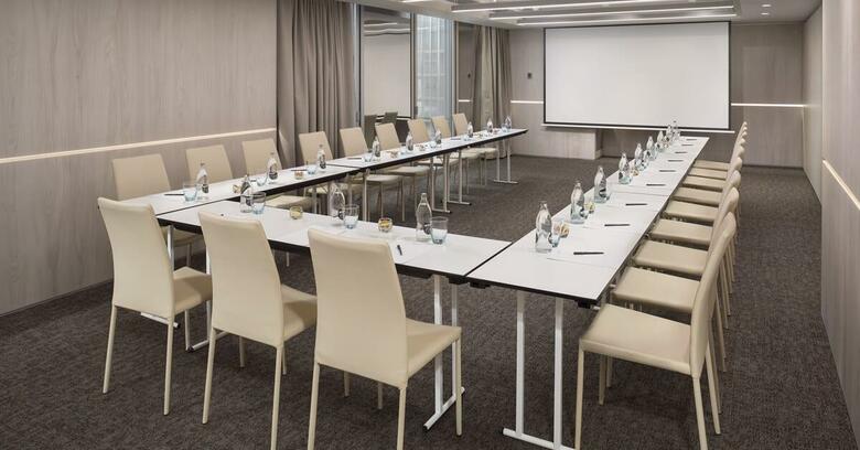 Hotel Meli� Barcelona Sky