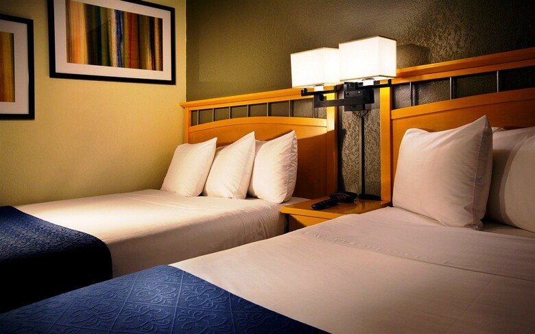 Hudson River Hotel
