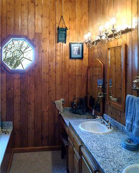 Tucker Peak Lodge