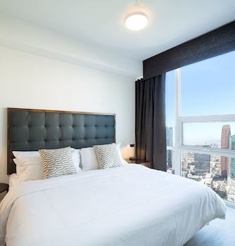 Apartamentos Level Furnished Living