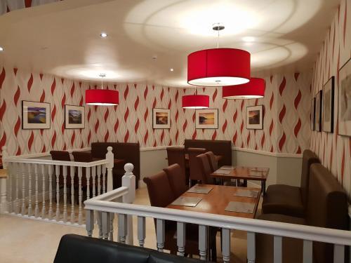 Ascot Hotel