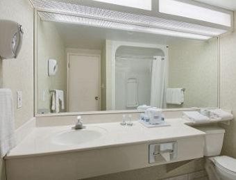 Hotel Travelodge Winnipeg East