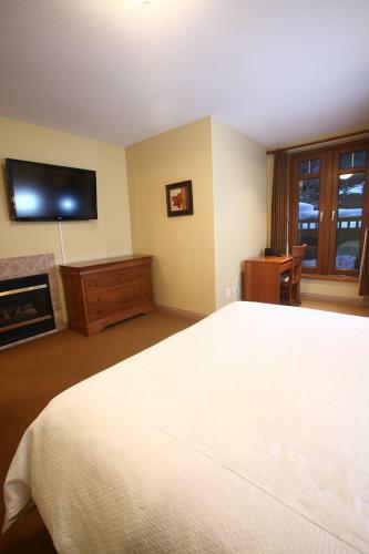 Whistler Alpine Chalet Retreat & Wellness