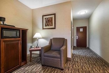 Hotel Comfort Suites Golden West On Evergreen Parkway