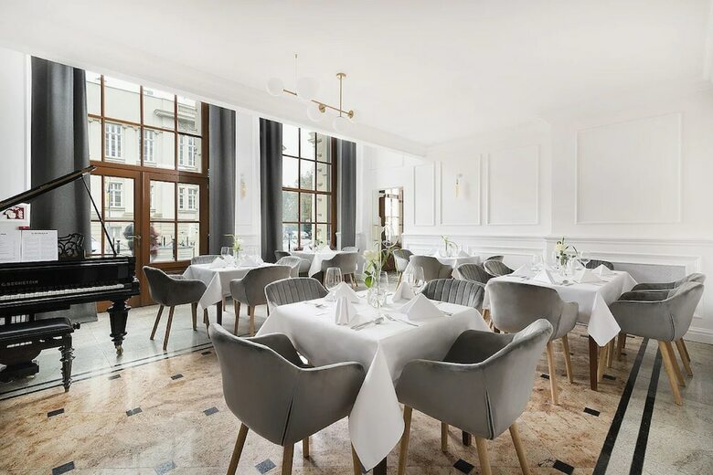 Ibb Grand Hotel Lublinianka