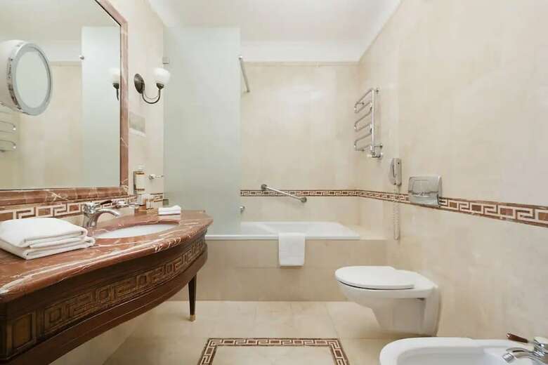 Ibb Grand Hotel Lublinianka