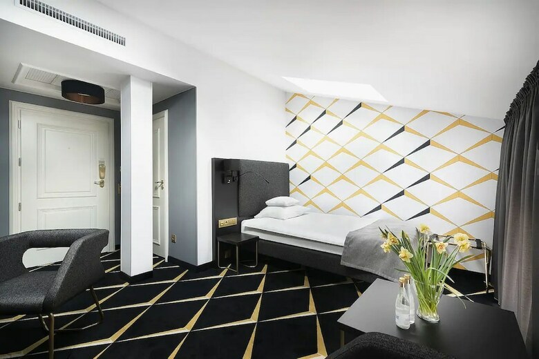 Ibb Grand Hotel Lublinianka