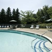 Clarion Hotel At Century House