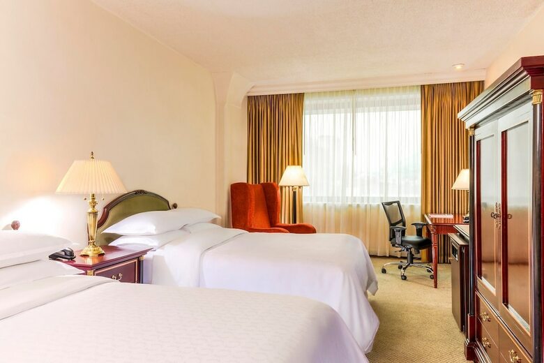 Sheraton Ambassador Monterrey Hotel