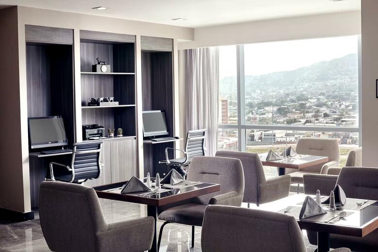 Sheraton Ambassador Monterrey Hotel