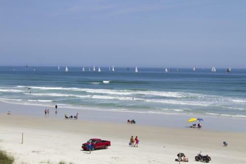 Hotel New Smyrna Waves By Exploria Resorts