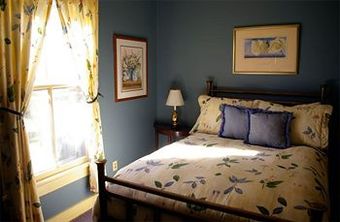 Bed & Breakfast The Kenwood Inn