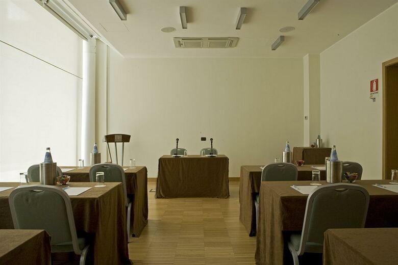 Hotel NH Savona Darsena